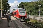 Einfahrt des VT 632612 der DB nach Dortmund in den Haltepunkt Bottrop Feldhausen am 20.8.2021 um 16.16 Uhr.