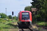 Nachschuss auf 641 001 bei der Ausfahrt in Teuchern in Richtung Zeitz.

Teuchern 11.08.2021