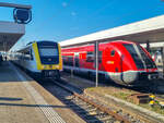 VT 612 108 mit IRE 3 nach Singen (Hohentwiel) neben 641 008 mit RB 30 nach Lauchringen in Basel Badischer Bahnhof, 24.07.2022.