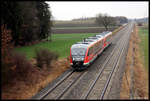 Auf der langen Geraden bei Weinhausen war am 22.03.2017 um 9.44 Uhr VT 642658 nach Kaufbeuren unterwegs.