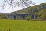 BR 642 als RE2 nach Kassel-Wilhelmshöhe passiert die Werra-Brücke bei Laubach zwischen Hedemünden und Hann.