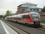 VT 642 229 mit einem weiteren Desiro als RB 88 nach Wertheim in Tauberbischofsheim, 08.06.2021.