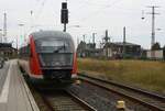 DB 642 049 und 221 124 SGL (rechts hinten) - Pasewalk - 15.09.2021