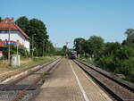 642 523 verlässt als RE 56 Wasserthaleben Richtung Erfurt (Blickrichtung Südost) am 15.06.2022.