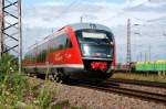 642 674 hat am 03.08.09 sein Fahrtziel fast erreicht, als er durch Magdeburg-Rothensee fhrt.