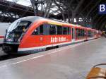  Auto haben ...Bahn fahren , der Triebwagen 642 525 im RE-Verkehr in Leipzig Hbf am 12.09.2010.