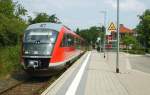 Der auf ein Stumpfgleis zur�ck gebaute Bahnhof Hilpoltstein im Juni 2007, Blick Richtung Osten.
