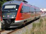 Ein Desiro (Baureihe 642) der Ostsee- und Bderbahn bei der Ausfahrt aus dem Bahnhof in Bad Doberan mit Ziel Wismar.