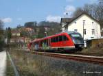 Aus Nrnberg Nordost kommender groflchig besprhter Desiro 642 615  bei Einfahrt in die frnkische Bierstadt Grfenberg (drei Brauereien auf 4200 Einwohner!) - 20.04.2006
