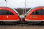 642 148 (Desiro) aus Sachsen sowie ein weiterer Dieseltriebwagen der Baureihe 642 aus Sachsen-Anhalt als RE unterwegs nach Magdeburg Hauptbahnhof.