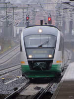 Eine Trilex BR 642 (RB46) bei der Einfahrt in den Bahnhof Dresden-Neustadt.