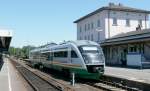 Blick nach Osten auf den Bahnhof Marktredwitz mit Arriva-VT 25 nach Schwandorf am 25.5.11.