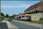 Sdlich des Bahnhofs Ottendorf-Okrilla Nord rollt 642 339 der Stdtebahn Sachsen gemchlich Richtung Dresden.