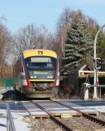 Nachschuß  auf 642 824 vom Haltepunkt Pulsnitz Süd, bei der Wiederanfahrt.