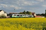 Zwei Triebwagen der Baureihe 642 als OPB79738 von Regensburg nach Marktredwitz bei Rothenstadt kurz vor Weiden (Oberpf), 08.05.2015