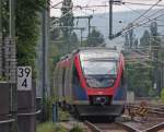 643 225-5 und 643 221-4 als RB21 (82236) nach Heimbach (Eifel) bei der Ausfahrt in Dren Hbf, 13.6.10