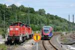 294 801-6 und Schwesterlok haben Pfingstruhe im Bhf Stolberg. Rechts nhert sich ein Talent als RB20 mit Bestimmung Stolberg-Altstadt. Aufgenommena m 12/06/2011.