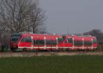 Der  Niers-Express  RE-10 auf freier Strecke zwischen Krefeld und Kempen.