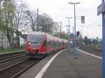 Eine Doppeltraktion 643er fhrt als RB 30 von Ahrbrck nach Bonn in den Bahnhof Remagen ein.