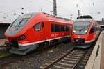 633 605-0 trifft am 01.11.2019 als RE57 (RE10763)  Dortmund-Sauerland-Express  nach Winterberg(Westf) im Dortmunder Hauptbahnhof auf 644 561-2 als RB52 (RB10477)  Volmetal-Bahn  nach Lüdenscheid.