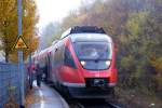 Der Talent steht abfahrbereit im Bahnhof Marienheide.