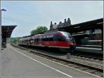 Talent 644 012 verlsst am 06.06.10 den Bahnhof von Gerolstein vorbei an der schnen alten Kilometertafel in Richtung Trier.