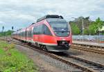 644 018 RE22 in 3er-Garnitur nach Kln-Deutz im Bf Mechernich - 10.05.2012