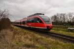 Auf der Erftbahn ist der 644 030 hier bei der Anfahrt auf den Haltepunkt Paffendorf zu sehen....gerade hat er die einzige Weiche des HP passiert und nun strebt er an den Bahnsteig.