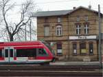 946 505 - 5 steht als RB 39982 vor dem Belziger Stdtebahnhof.