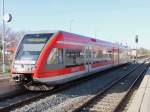 Im Bahnhof Neuruppin West steht 646 017-3 am 21. April 2015 als RE 18614 nach Wittenberge zur späteren Abfahrt bereit
