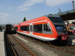 Baureihe 646 trifft Silberling. Das gab es in Korbach am 12.09.2015 zu sehen. Mit dem Zug links kamen wir aus Frankenberg. Zurück sind wir dann mit dem (Museums)bus, da wir 45 Minuten zu spät in Korbach ankamen und den geplanten Rückzug verpasst hatten. Der 646 fuhr als RE nach Kassel über Volkmarsen. 