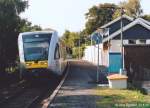 Der HLB-Triebwagen 508 111 hlt auf dem Weg nach Gelnhausen am 30.8.05 in Garbenteich.