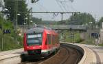 Hier legt sich der Gegenzug Richtung Dortmund Hauptbahnhof elegant in die Kurve (10. Juni 2007).