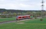 Triebzug Baureihe 648 814 Lint genau einen Kilometer vor dem Bahnhof Neustadt Aisch.