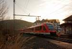 Zwei Alstom Coradia LINT 41 in Doppeltraktion  (648 704 / 204 und 648 202 / 702) der DreiLnderBahn fahren am 20.02.2013 (8:48 Uhr)als RB 95 (Dillenburg-Siegen-Au/Sieg) in den Bahnhof Betzdorf/Sieg