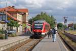 Einen Tag vor der Inbetriebnahme des Elektronischen Stellwerks in Lindaunis (kurz: ESTW Lindaunis) fährt 648 339 als RB nach Flensburg in den Bahnhof von Süderbrarup ein und passiert dabei