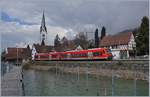 Zwei DB VT 650 sind bei Sipplingen als RB 22765 auf dem Weg nach Friedrichshafen.