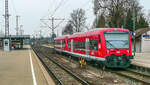 Blick nach Süden in Crailsheim auf die Gleise 2 und 3: Am 5.4.13 waren 650 111 und 650 101 für den RE über Aalen nach Ulm eingeteilt. 