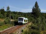 Der VT 62 als WAB nach Zwiesel am 15.08.2017 unterwegs bei Frauenau.