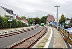 Der Bahnhof Schwieberdingen im Überblick - gelegen auf der Bahnstrecke Korntal–Weissach (Strohgäubahn | KBS 790.61) und mit 650 364-2 (VT 364 | Stadler Regio-Shuttle RS 1) der