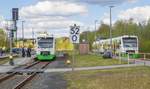 Am 4.5.16 begegneten sich in Mellrichstadt der VT 022 als RB nach Schweinfurt auf Gleis 2 und der VT 007 als RB nach Meiningen auf Gleis 3.