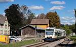 VT 508 und VT 515  E-Werk Mittelbaden  als SWE 72224 (Oberharmersbach-Riersbach - Biberach(Baden)) in Zell a.H.