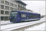 Regioshuttle BR650 VT67 der Bodensee Oberschwaben Bahn fhrt in Friedrichshafen Stadt ein.