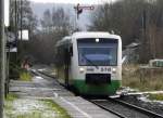 VT 120 der STB bei der Einfahrt in Wasungen am 5.12.2012