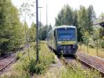 agilis VT 718 fhrt auf dem Weg nach Hof am Vormittag des 19.6.12 in Selb-Plberg ein.