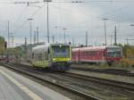 650 712 fährt hier am 12.10.2013 als Leerzug durch den Hofer Hbf.