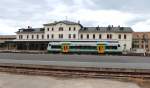 Am 21.06.2014 steht der VT 51 (650 151-3) von der Vogtlandbahn mit der VBG20977 nach Cheb in Oelsnitz(Vogtl).