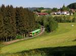 Die VT 15 nach Passau am 16.05.2015 unterwegs bei Karlsbach.