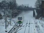  Grüner Tupfer im Schnee  - 650 258 (VT319) am 13.03.2013 am Abzweig Leipzig Schwartzestraße, als Erfurter Bahn zum Hbf Leipzig