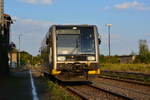 672 910 wartet im Bahnhof Querfurt und genießt die ersten SOnnenstrahlen des Tages.
Seit Dezember 2019 fahren hier Triebwagen der Br641 und haben die 672er ersetzt.

Querfurt 07.08.2018